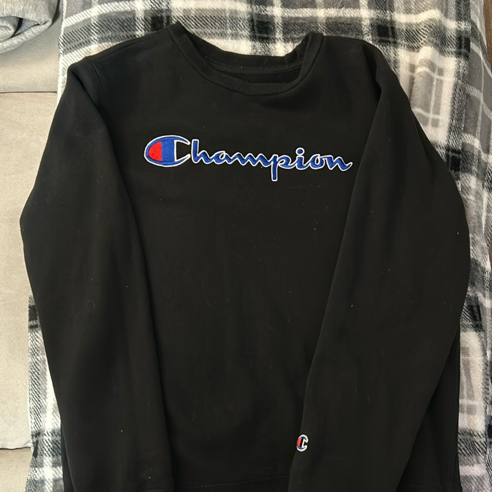 Black champion sweater
